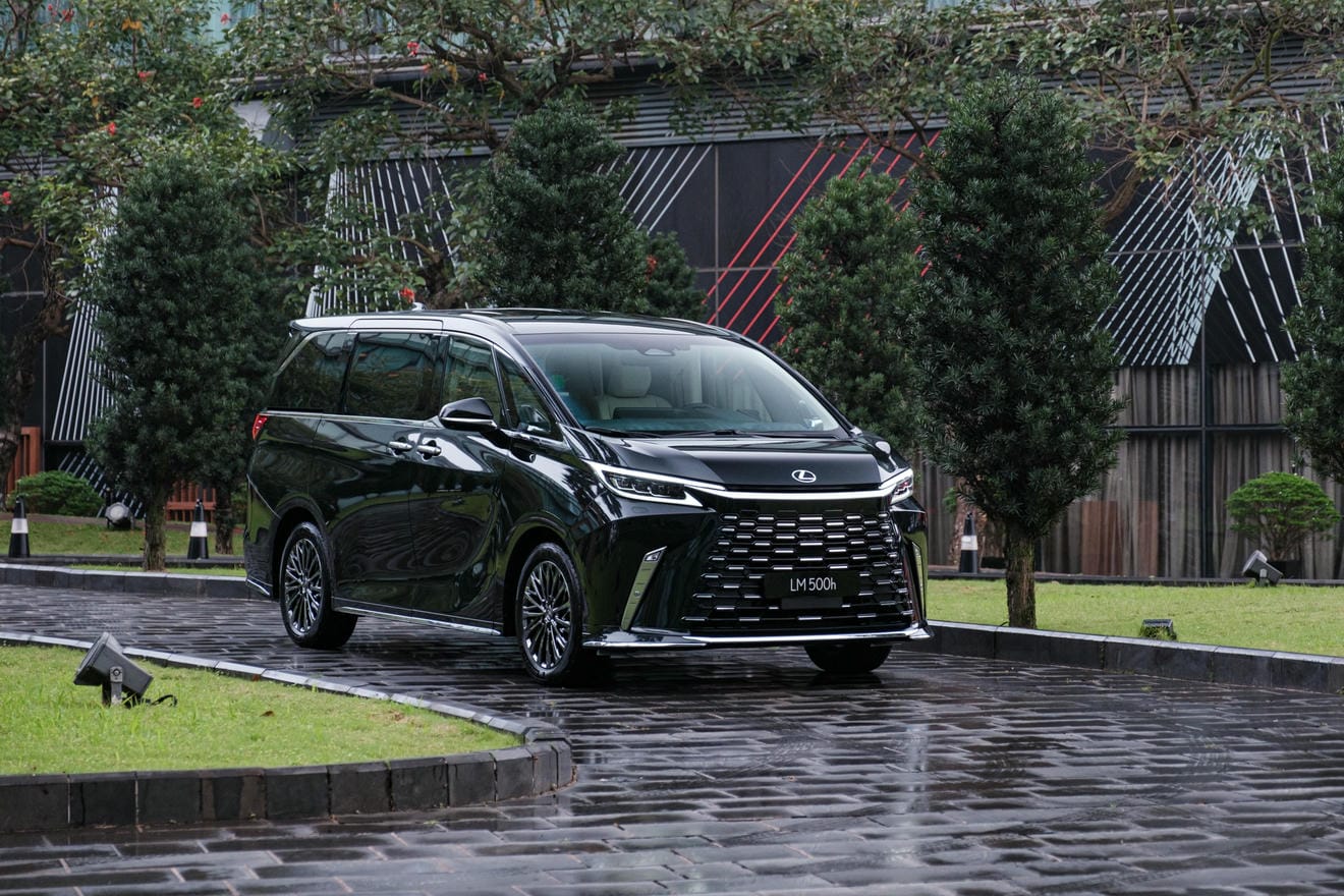 lesux LM500h vinhxdcom 22 Lexus LM